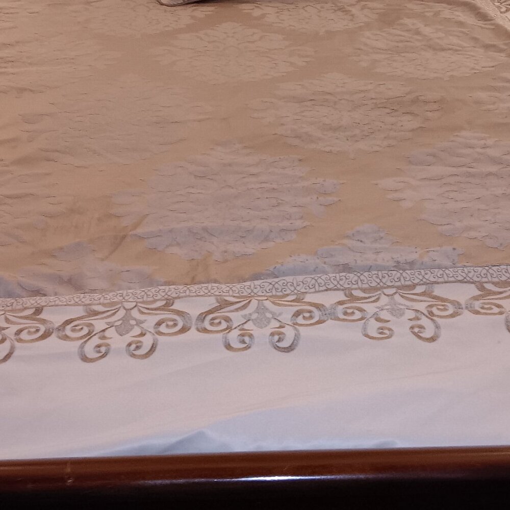 Comforter set - Picture 1 of 2